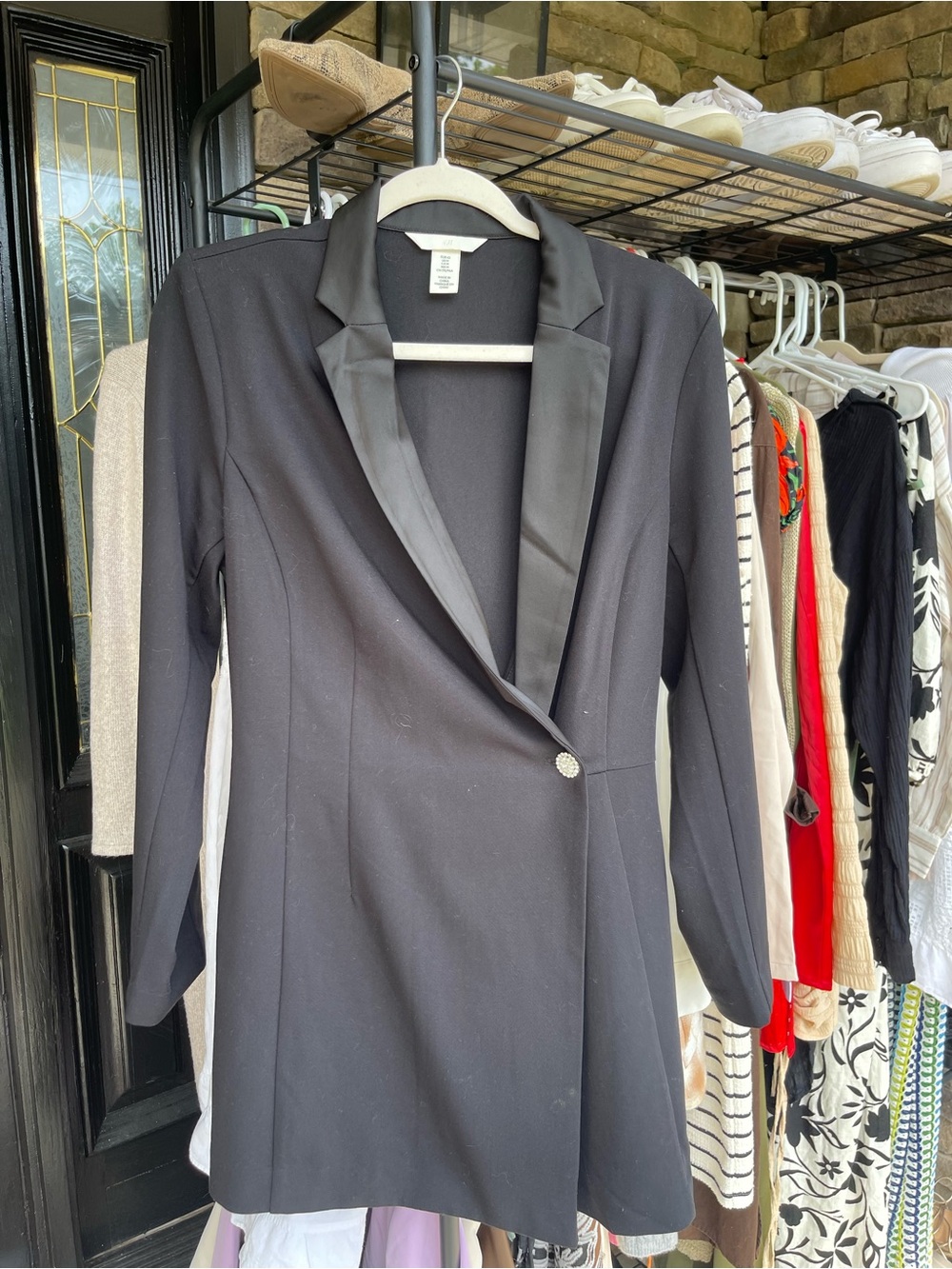 H&M Black Satin-Trim Tuxedo Blazer